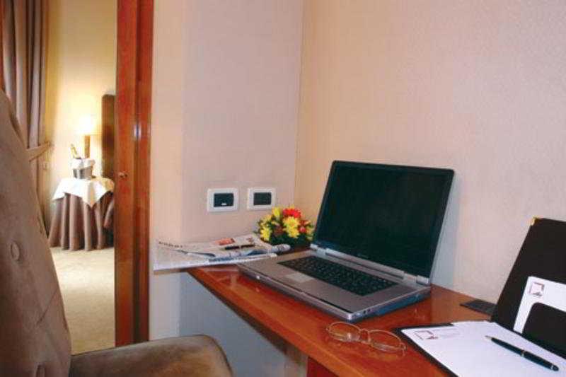 Hotel Planet Roma Eksteriør bilde