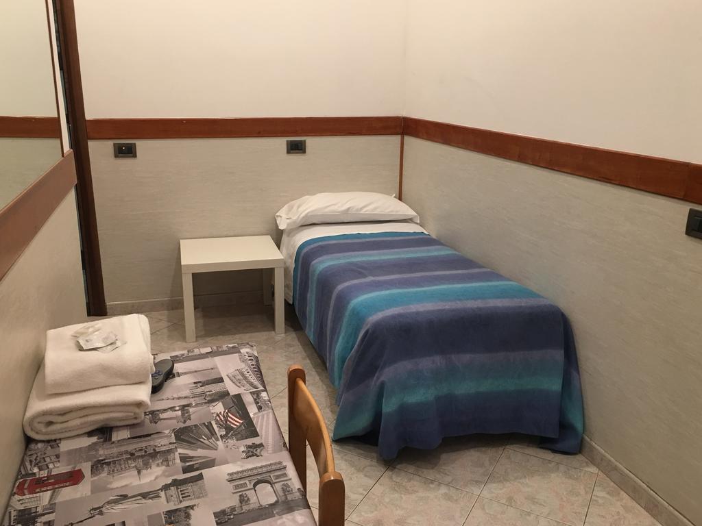 Hotel Planet Roma Eksteriør bilde