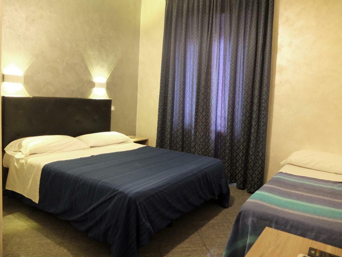 Hotel Planet Roma Eksteriør bilde