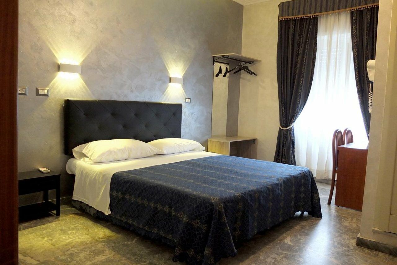 Hotel Planet Roma Eksteriør bilde